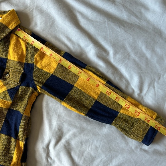 Old Navy Long-Sleeve Plaid Flannel Pocket Shirt for Boys/Toddlers - Picture 4 of 6